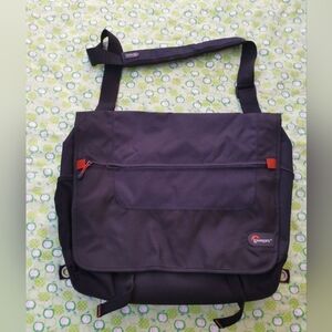Lowepro Crossbody Bag New Condition